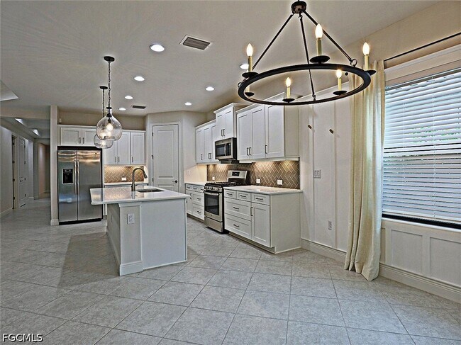 Building Photo - 7652 Cypress Walk Dr