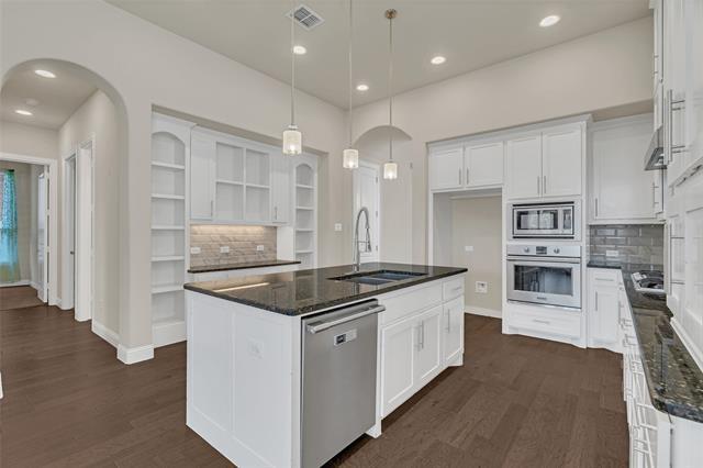 Building Photo - 12034 Antler Dr