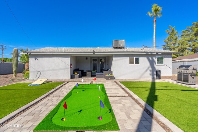 Building Photo - 7405 E Almeria Rd