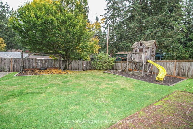 Building Photo - 14026 75th Ave NE