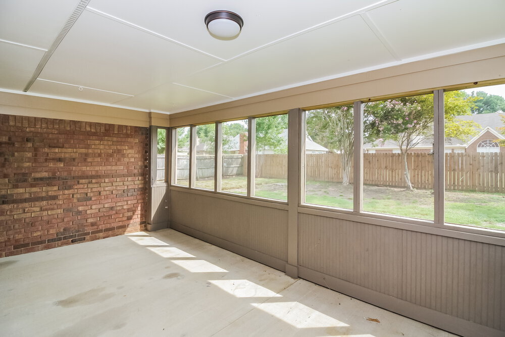 Building Photo - 6665 Millgrove Park Dr