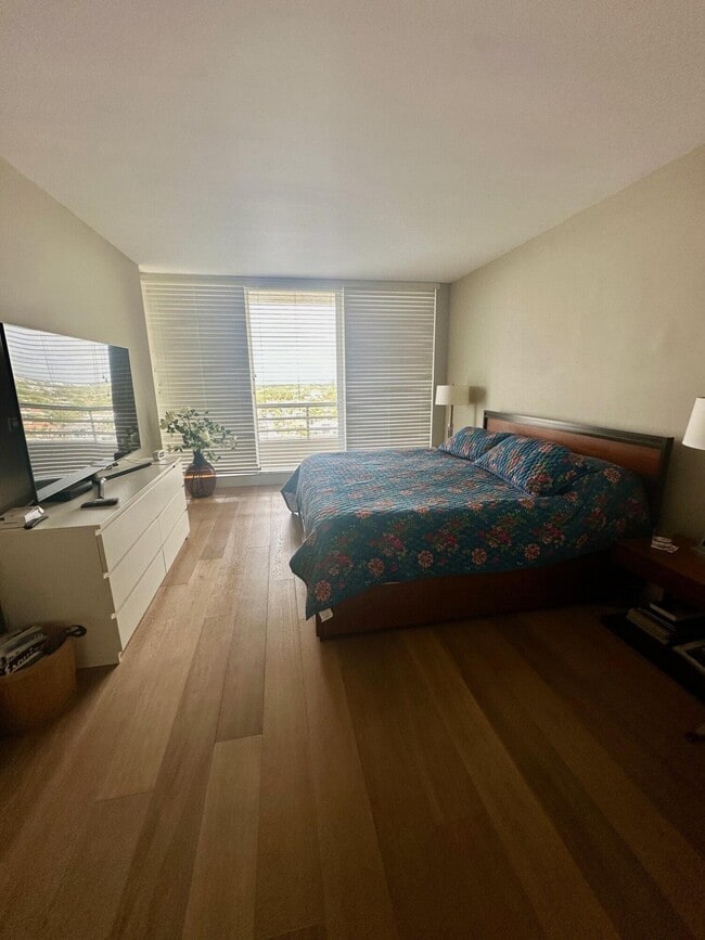 Building Photo - 4101 N Ocean Blvd