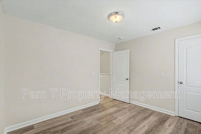 Building Photo - 1312 Dieter St