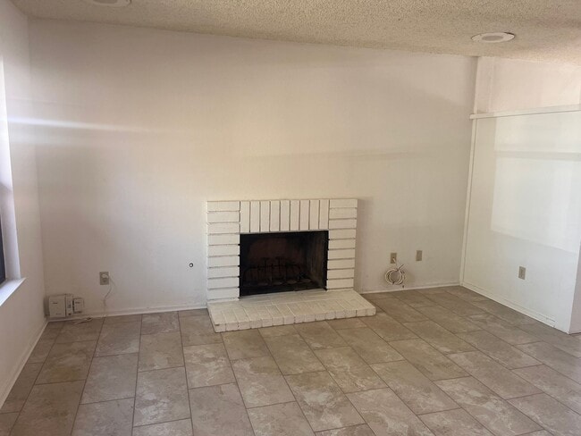 Building Photo - Beautiful 3bd/2ba home for rent in north part of Moreno Valley!