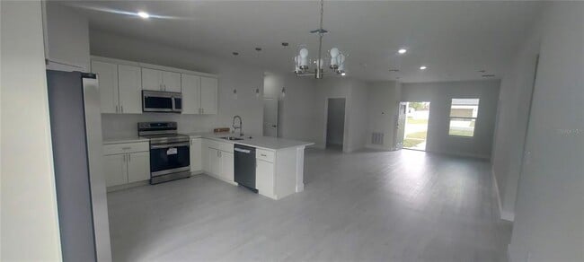 Building Photo - 2673 SW 156th Pl