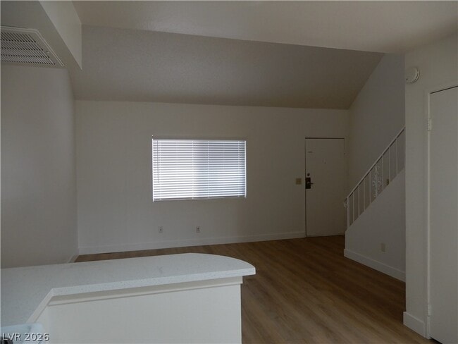 Building Photo - 5146 Gray Ln