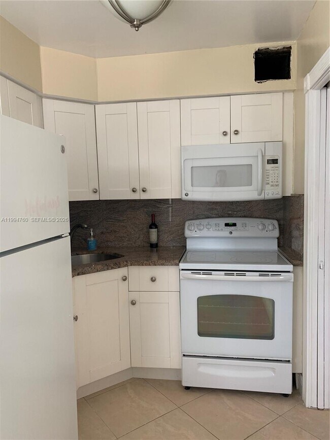 Building Photo - 1100 Atlantic Shores Blvd