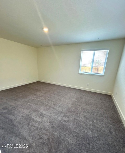 Building Photo - 963 Cascade Range Dr
