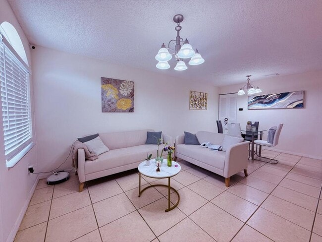 Building Photo - 8431 NW 188th Terrace