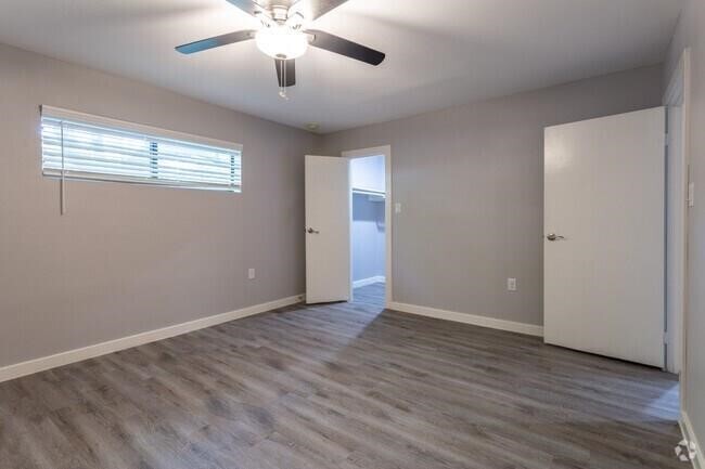 Primary Photo - 2810 Beauchamp St