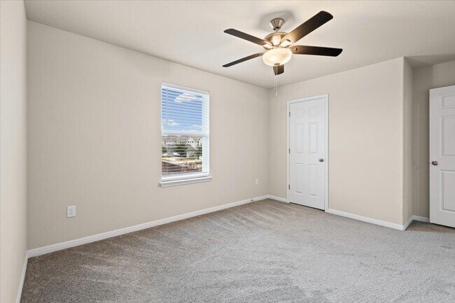 Building Photo - 6313 Mary Lewis Dr