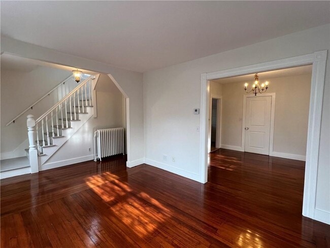 Building Photo - 109 1/2 Second St