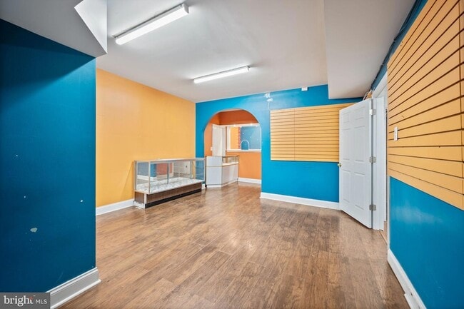 Building Photo - 807 Eastern Blvd