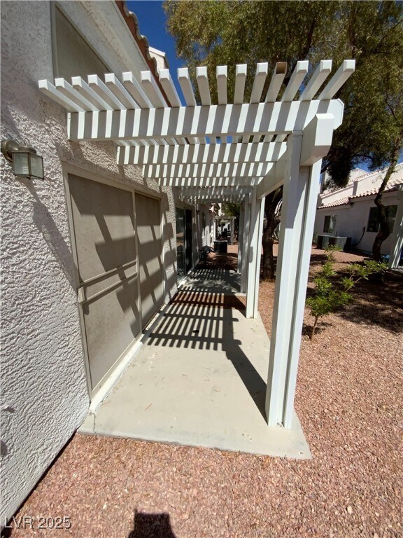 Building Photo - 6469 Blue Blossom Dr