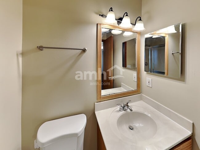 Building Photo - 8210 Mariposa St