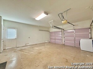 Building Photo - 16606 Snell Meadows