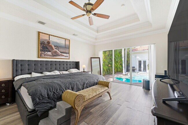 Building Photo - 7162 Vía Firenze