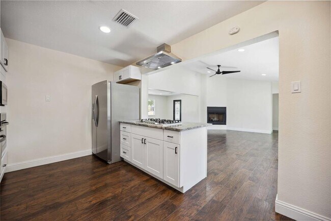 Building Photo - 3403 Linkwood Dr