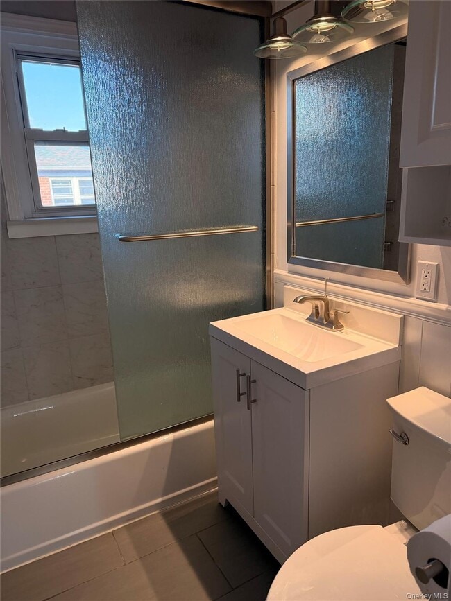 Building Photo - 4 Walnut St