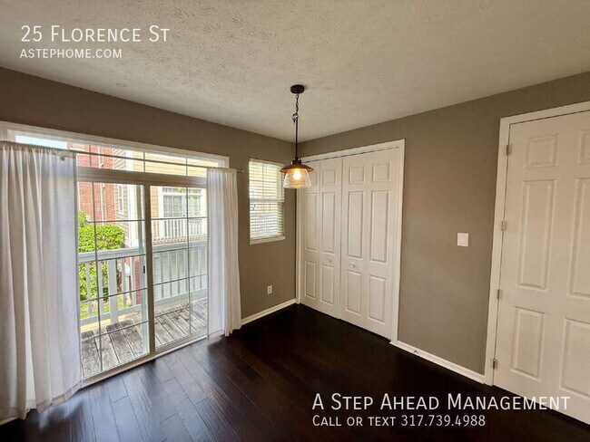 Building Photo - 25 Florence St