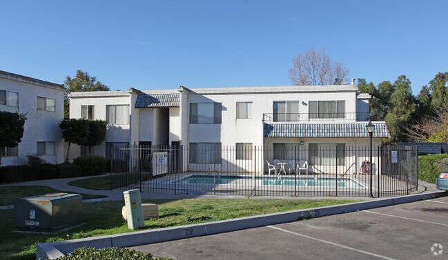 Primary Photo - Pepper Hill Apartments