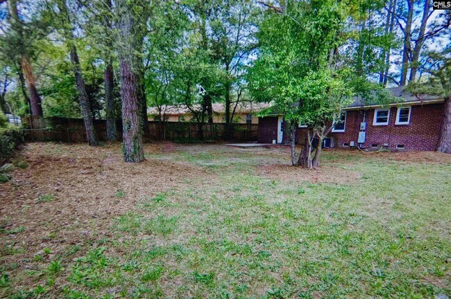 Building Photo - 1204 Omega Dr