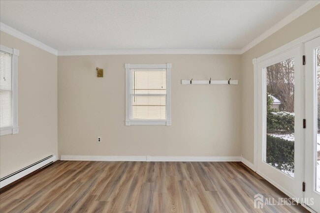 Building Photo - 28 Sedgwick St