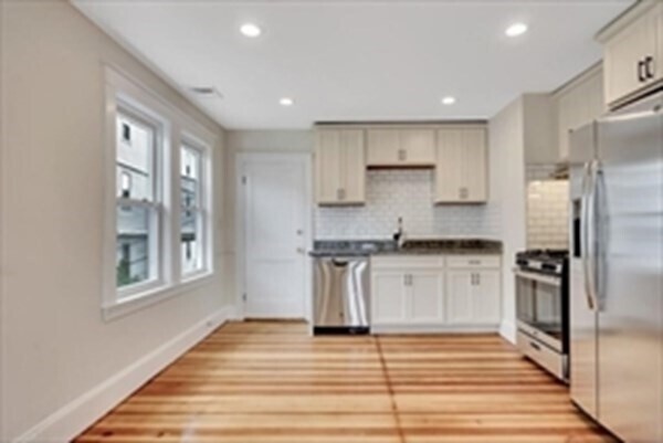 Building Photo - 25 Sheafe St