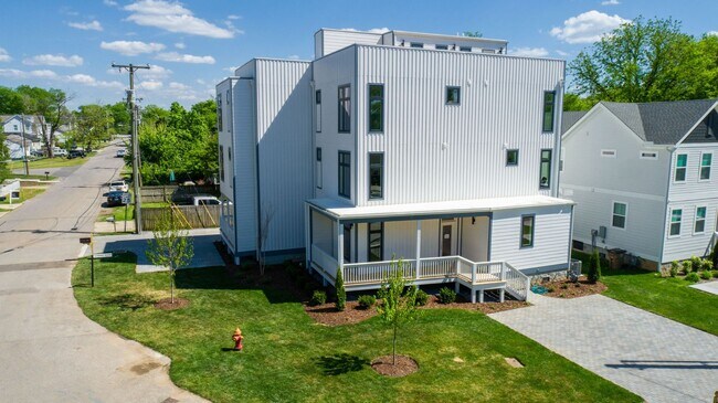 Building Photo - Turn-Key Luxury Rental: Brand-New 4BD + Office w/ Private Sunset Rooftop
