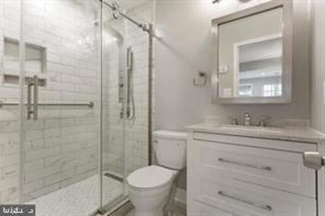 Building Photo - 1611 Carriage House Terrace