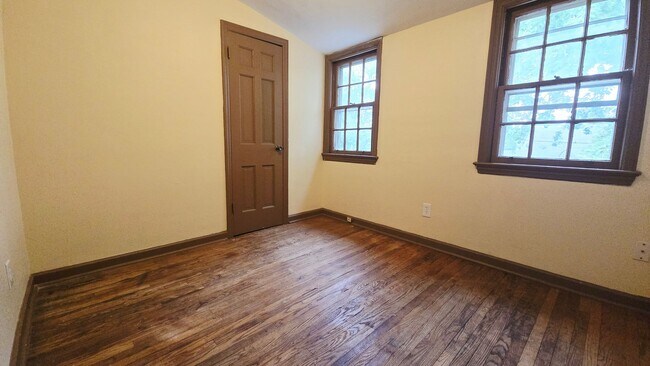 Building Photo - 2904 Knight Ave