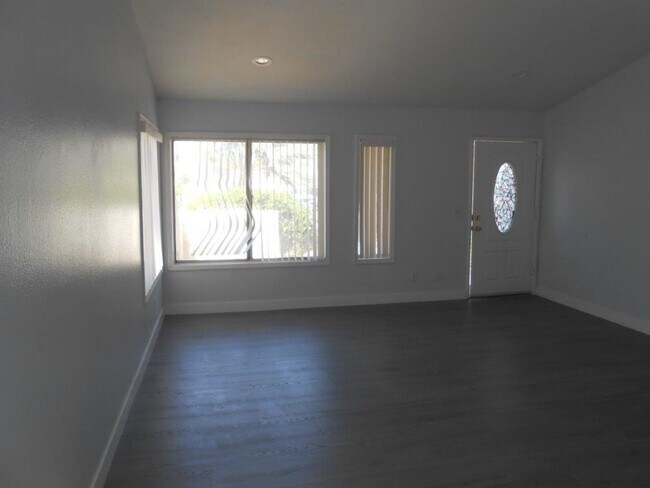 Building Photo - Cute Single Story Home in Henderson - Green Valley area