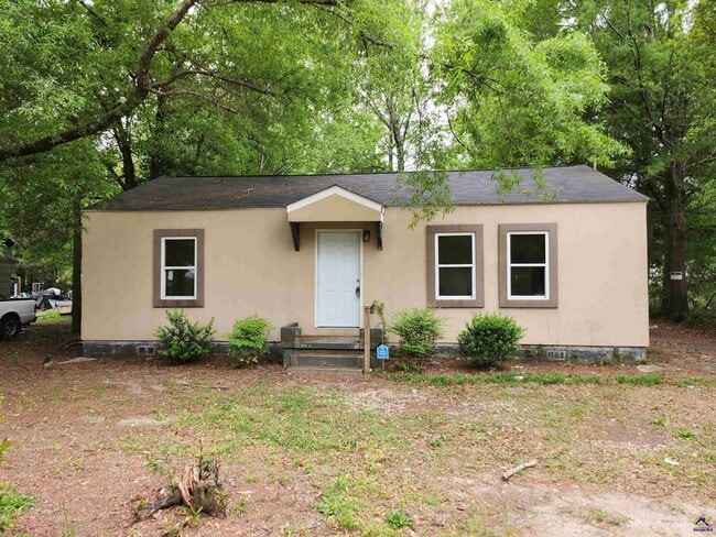 Primary Photo - 714 Camellia Cir