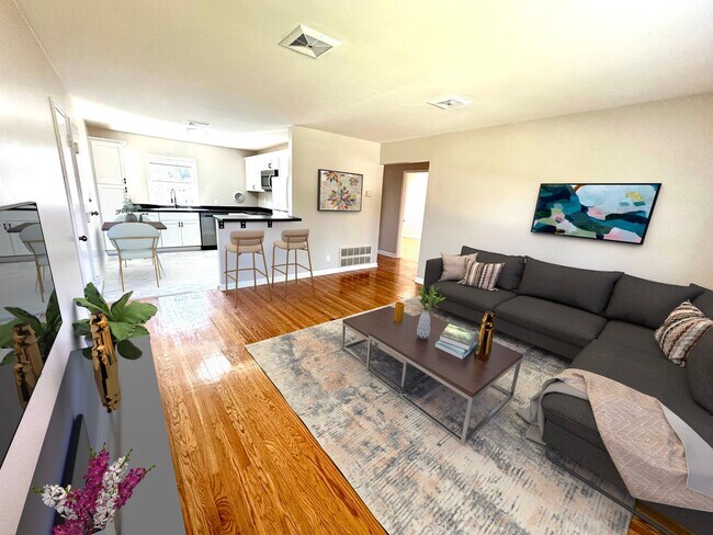 Building Photo - 2722 Riedling Dr