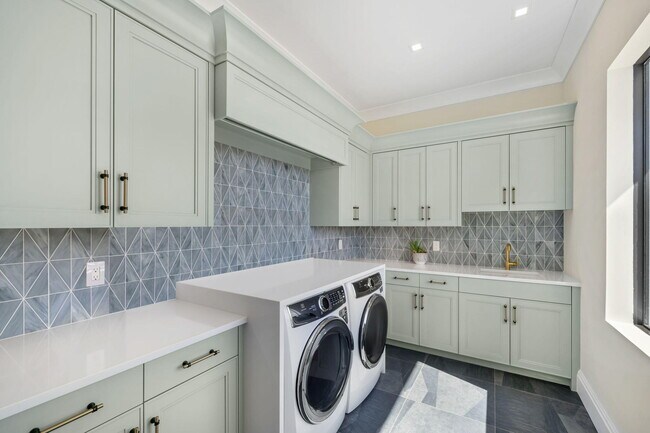Building Photo - 3192 Blue Cypress Ln