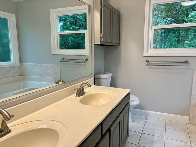 Building Photo - Available August 18th. REMODELED 3 BR/2 BA...