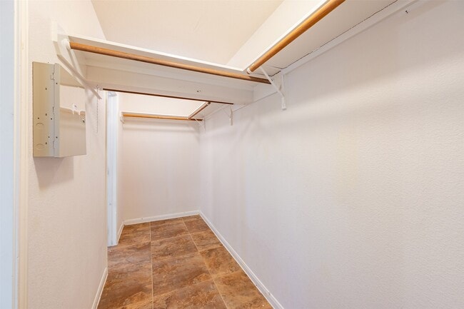 Building Photo - 15823 Kings Cypress Ln