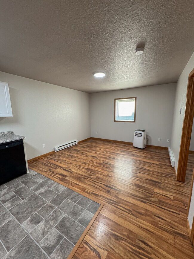 Building Photo - Theater Apartments Beulah