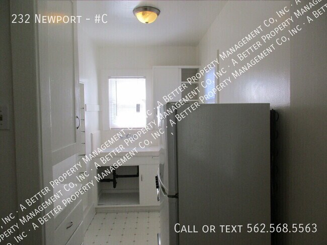 Building Photo - 232 Newport-#C