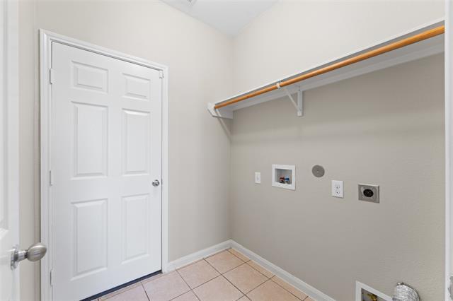 Building Photo - 504 Riverbed Dr