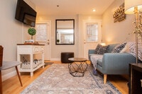 Building Photo - 25 A Jay St