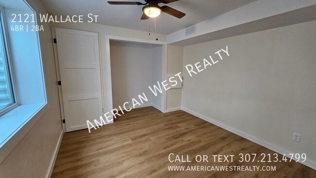 Building Photo - 2121 Wallace St