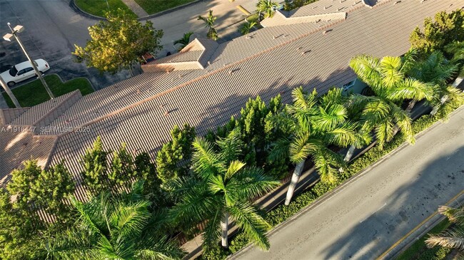 Building Photo - 1406 SE 26th Ct