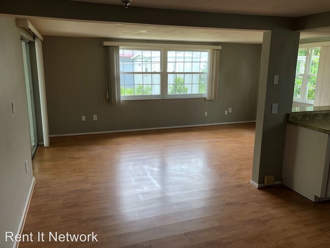 Building Photo - 3 br, 2 bath House - 5217 Greenwood St