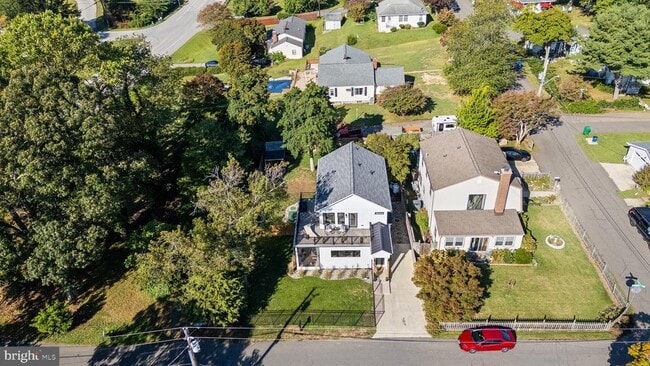 Building Photo - 84 S Chesapeake Ave