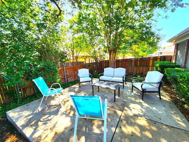 Building Photo - 1721 Ingleside Dr