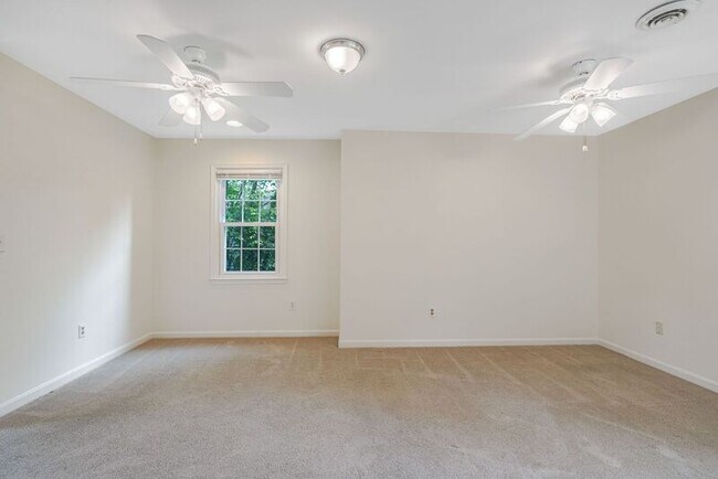 Building Photo - 94 Cleremont Dr