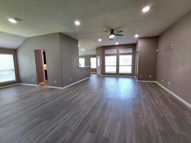 Building Photo - 23150 Quiet Heron Ct