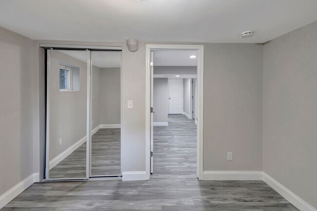 Building Photo - Beautiful Cape Cod 5 Bedroom