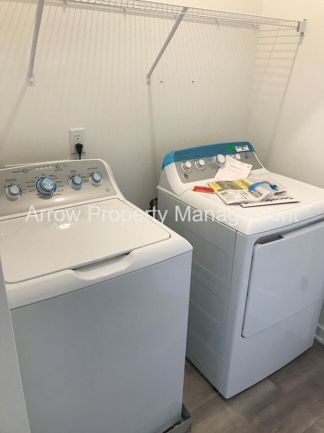 Building Photo - Immaculate new construction in the Nations!